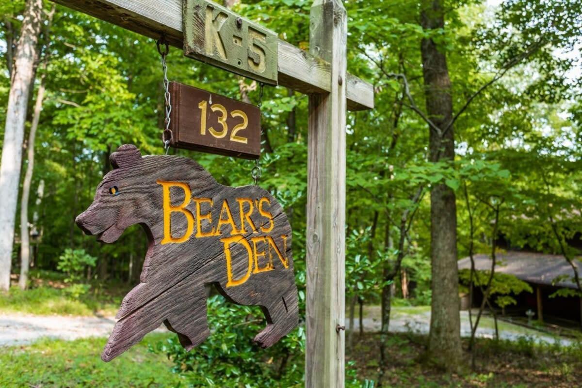 Huge Cabin W Hot Tub, Deck, Grill, Fire Pit, Wifi Беркли-Спрингс Экстерьер фото